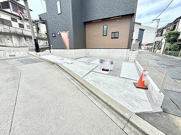 3号棟 ■快適な駐車スペースで安心