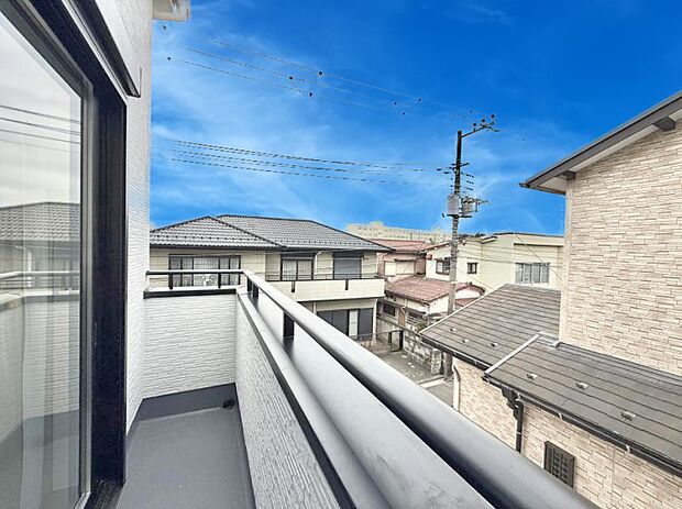 ■お洗濯物がよく乾く陽当たり良好のバルコニーです！  