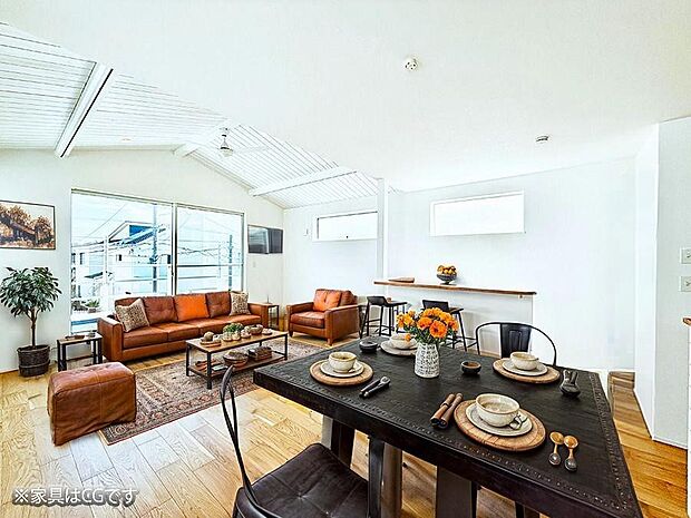 ■くつろぎと笑顔が集まる、心温まるリビング