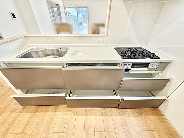 1号棟 ■家族の絆を深める、温もりのあるキッチン