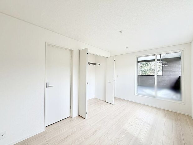 1号棟 ■陽射しが差し込む暖かいお部屋