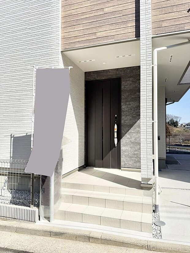 玄関はお家の顔！玄関アプローチでお客様をお迎え！    