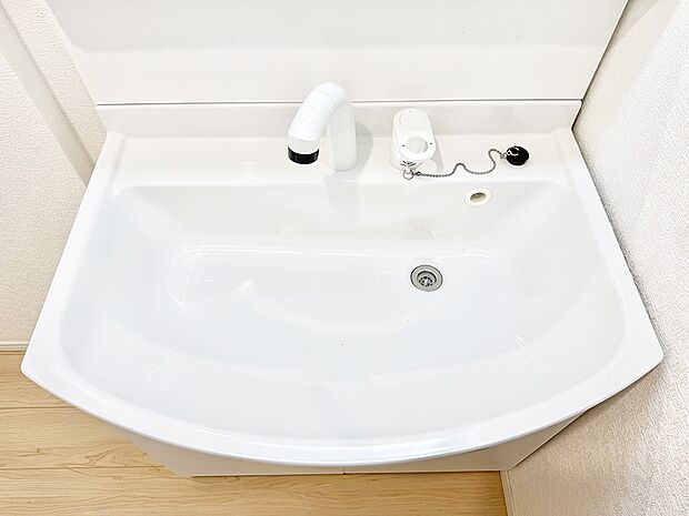 ■手洗いや顔を洗う時も快適に使える便利なシャワー