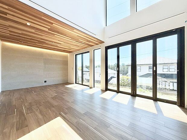 ■天井が高く開放的なLDKです