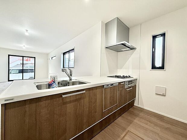 ■シンプルで美しく心地よい時間を生むキッチン空間