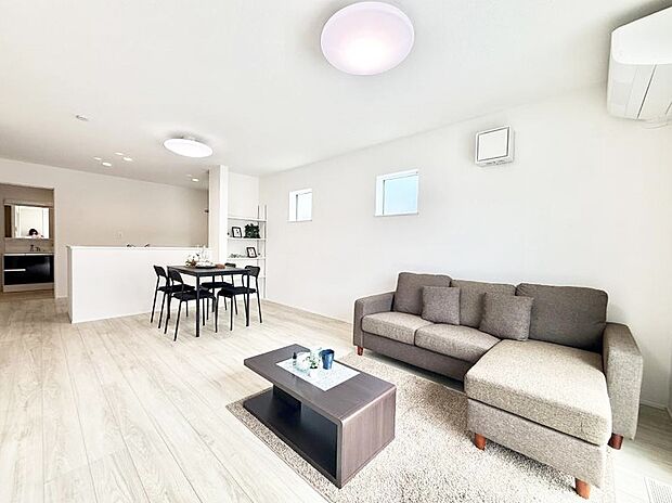 広々とした開放感あふれるリビングです