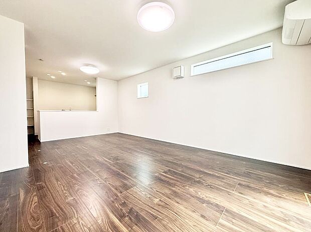 ■心落ち着く場所、ゆったり過ごせるリビング