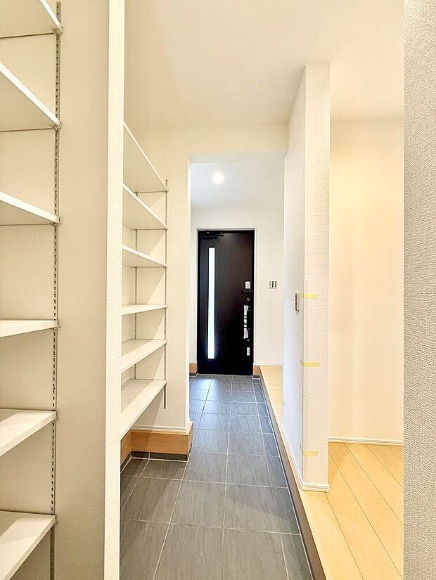 ■ ここから始まる一日、すっきり整った玄関