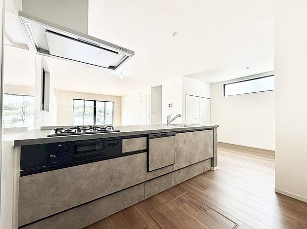 会話が深まる対面キッチン!家族との会話がはずみます