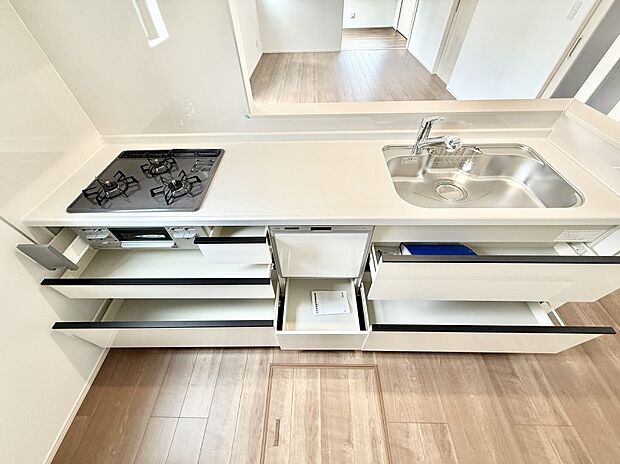 ■家族の絆を深める、温もりのあるキッチン