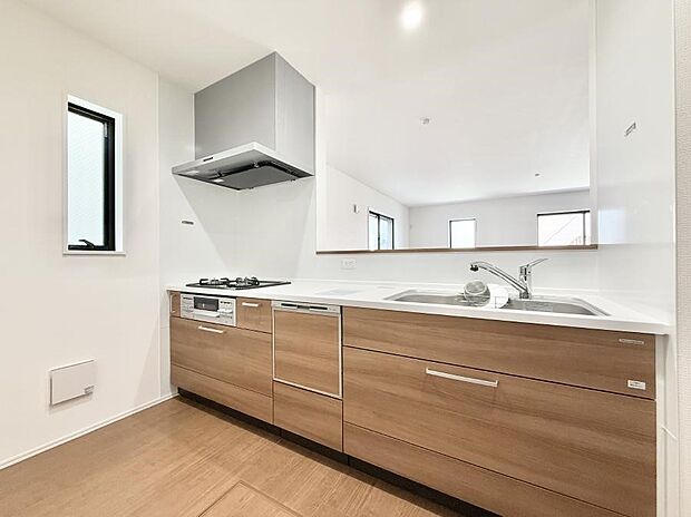 ■シンプルで機能的、毎日使いやすいキッチン