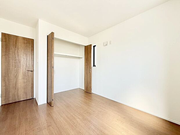 ■落ち着いた色合いのお部屋で穏やかな時間を楽しめます