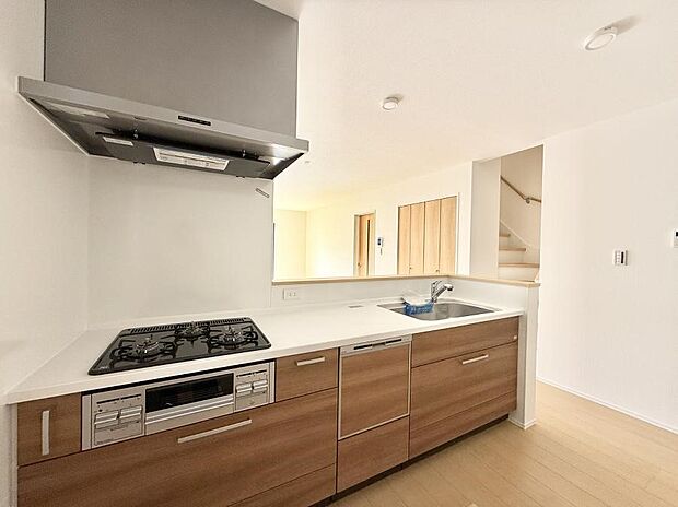 ■シンプルで機能的、毎日使いやすいキッチン