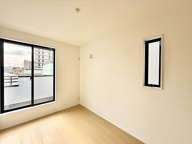 ■落ち着いた雰囲気のお部屋で心が安らぐ空間