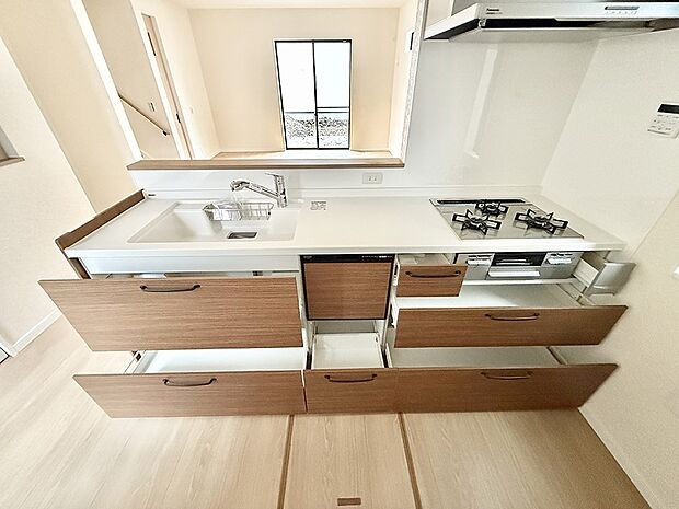 4号棟 ■キレイに片付く、使いやすいキッチン