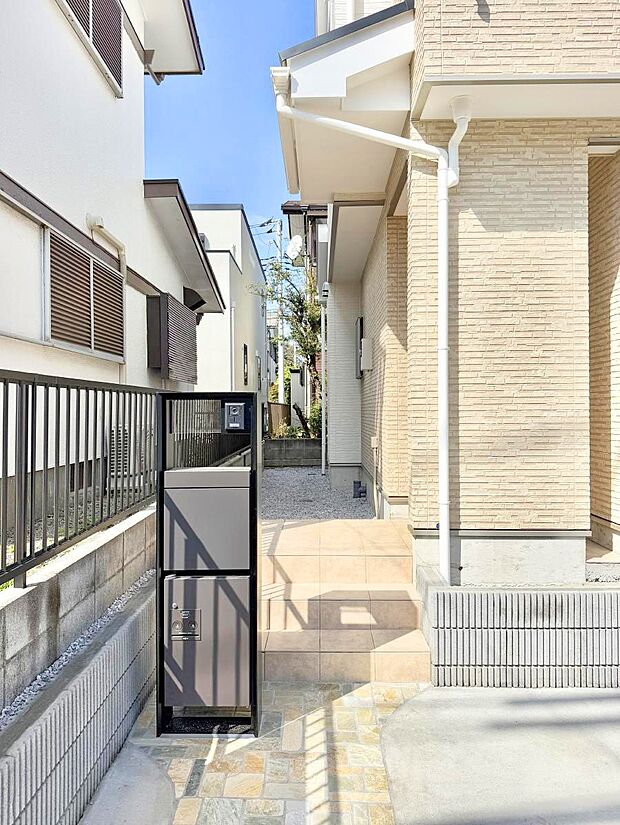 ■ 心地よい暮らしへとつながる、温かい玄関