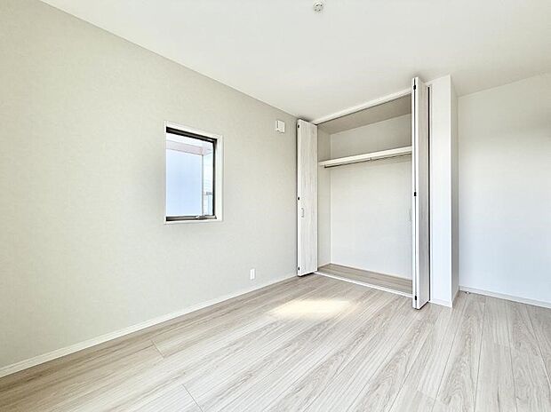 ■寝室に広い収納はうれしいです