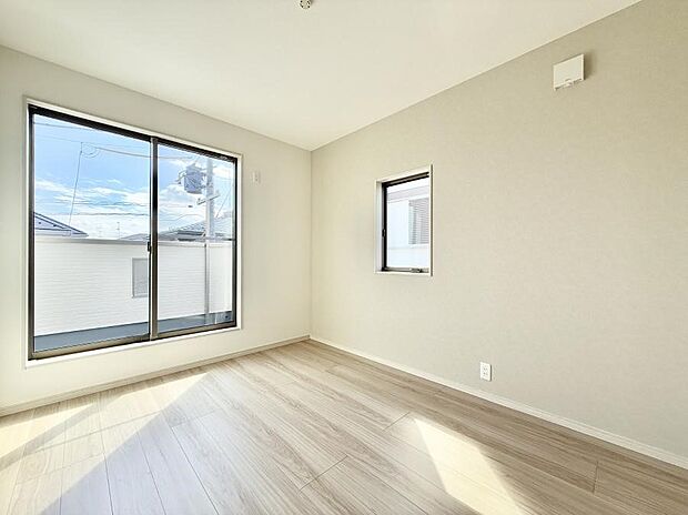 ■太陽がサンサンと降り注ぐお部屋は気持ちがいいですね