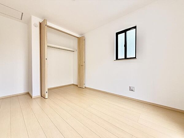 B号棟  ■窓の配置や通気性の良い設計で部屋の空気がこもらず、常に新鮮な空気が流れます