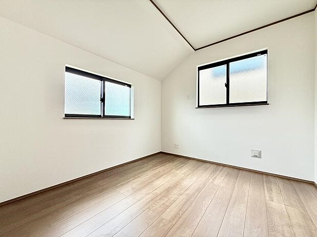 E号棟 ■自分だけのスペース どんなお部屋にするかとっても楽しみですね