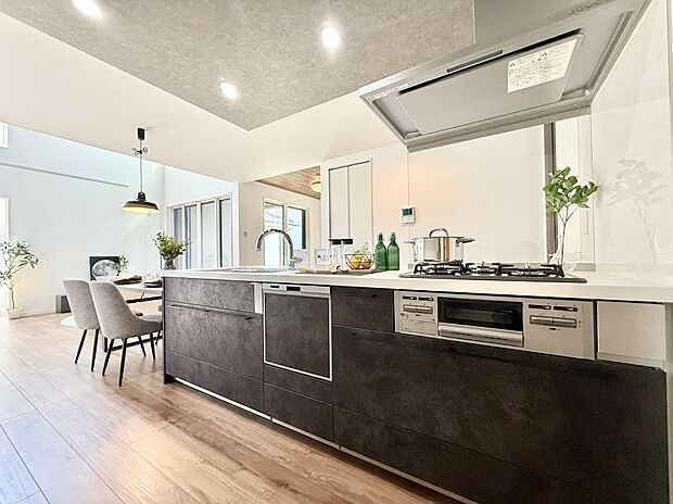 ■料理がもっと楽しくなる、快適なキッチン空間