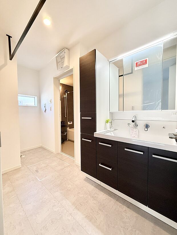 ■広々とゆとりのある洗面所♪