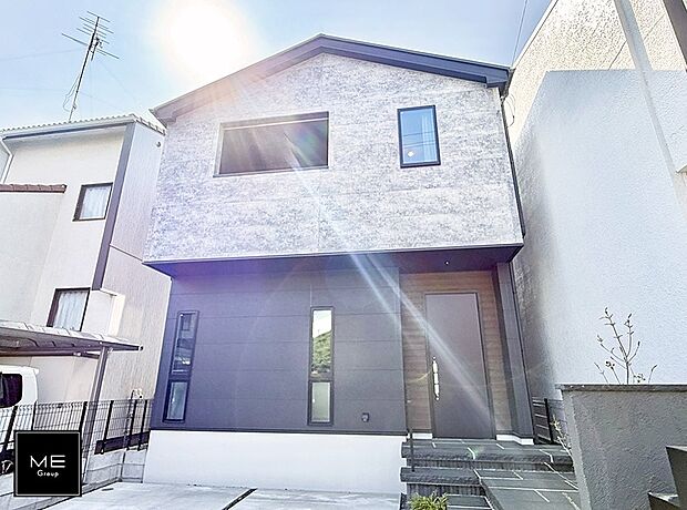 落ち着いたお洒落な外観  