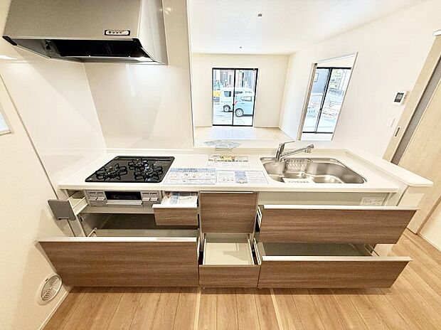 1号棟  ■家族の絆を深める、温もりのあるキッチン