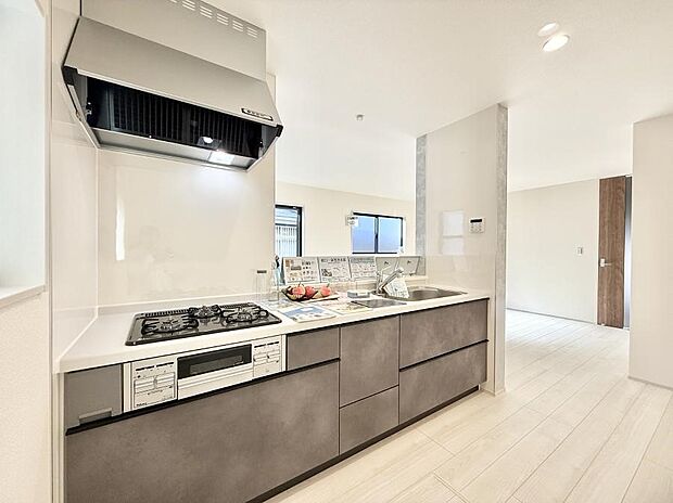 ■家族の絆を深める、温もりのあるキッチン