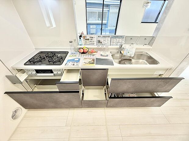 ■料理がもっと楽しくなる、快適なキッチン空間