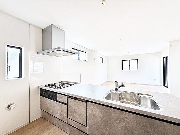 ■会話が深まる対面キッチン!家族との会話がはずみます!