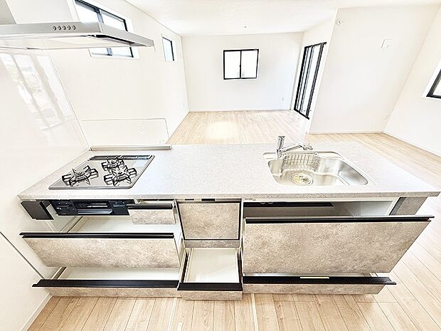 ■収納力豊富なシステムキッチンです!