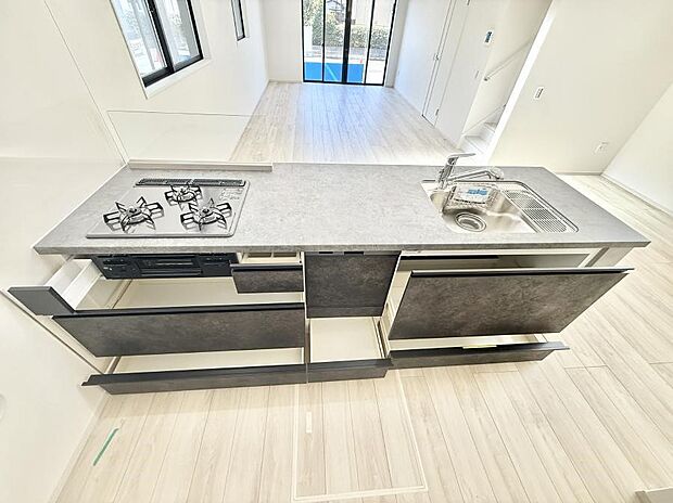 ■美味しい時間が生まれる、笑顔あふれるキッチン