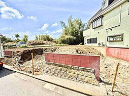 神奈川県横浜市金沢区六浦３丁目