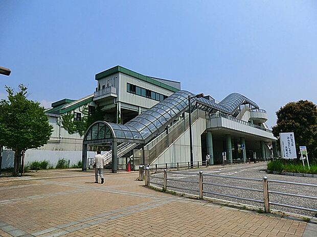 駅 2160m 小田急江ノ島線「六会日大前」駅