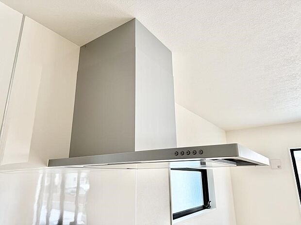 ■調理時の蒸気や匂いが換気扇に誘導され、効率的に排煙ができます。