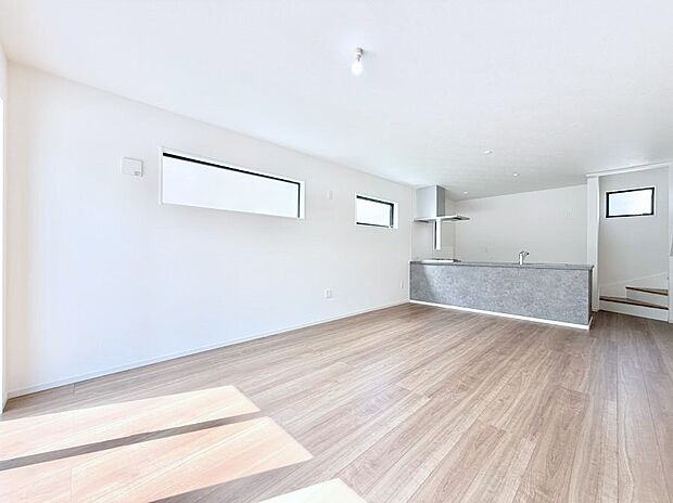 ■くつろぎと笑顔が集まる、心温まるリビング