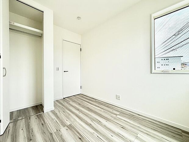 1号棟  ■落ち着いた色合いのお部屋で穏やかな時間を楽しめます