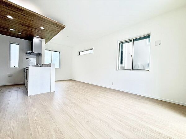 4号棟  ■温もりを感じる、居心地のいいリビング