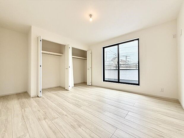 2号棟  ■落ち着いた色合いのお部屋で穏やかな時間を楽しめます