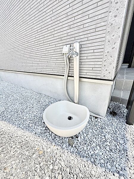 1号棟  ■ガーデニングや洗車などの際に大活躍な屋外立水栓