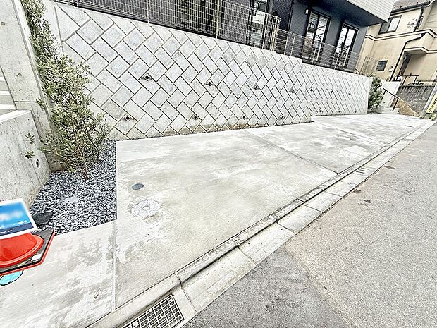 2号棟 ■快適な駐車スペースで安心