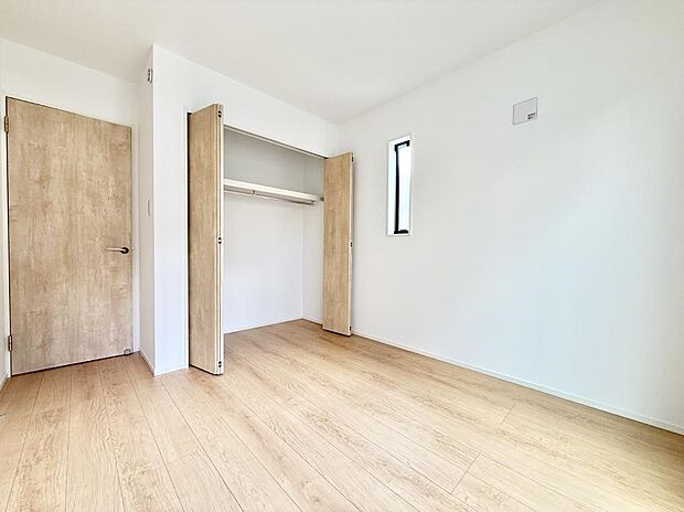 ■広いクローゼット、収納は多い方が嬉しいですね!