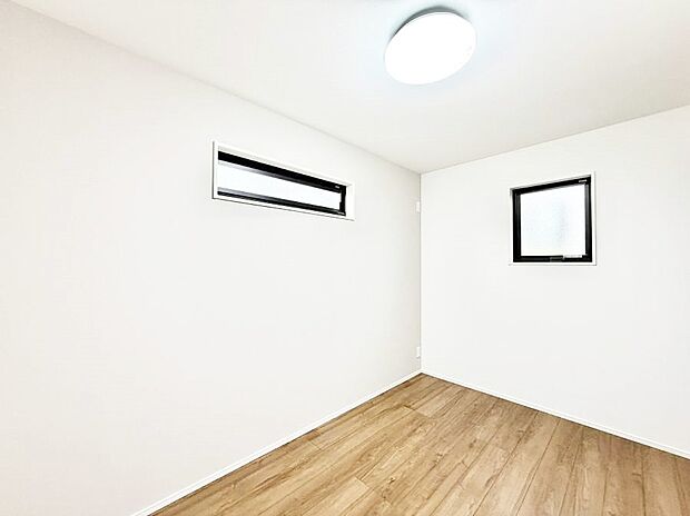 ■落ち着いた色合いのお部屋で穏やかな時間を楽しめます