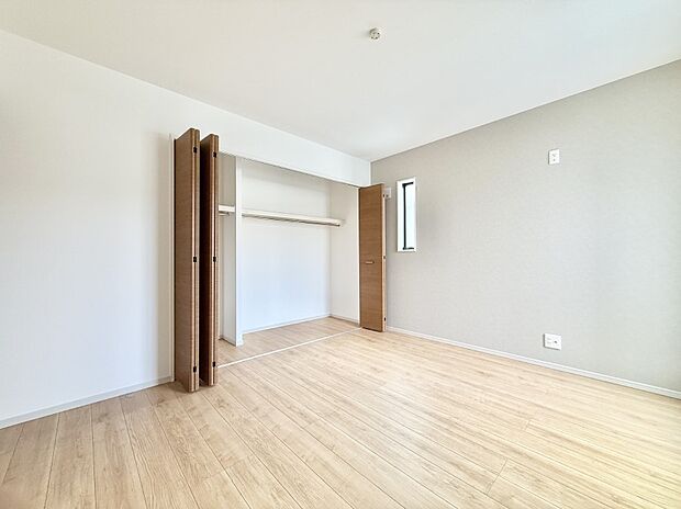 1号棟 ■全居室収納スペース付き!荷物が多くてもしっかり納まります!