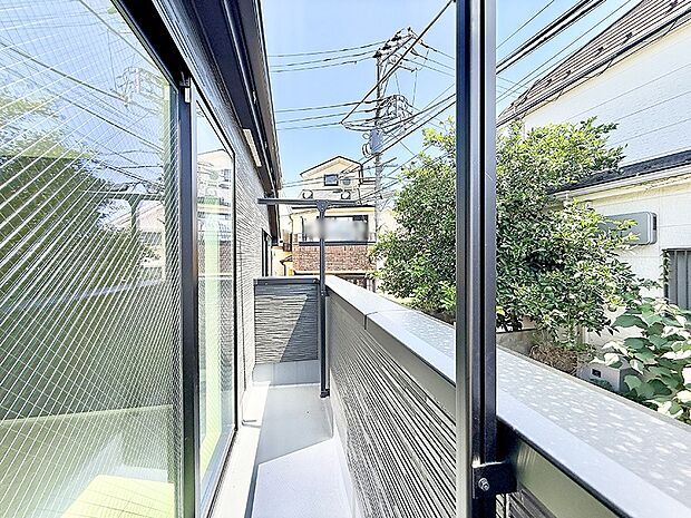 1号棟  ■ 自然を身近に感じる、開放的なバルコニー