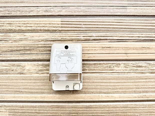 ■屋外に電源コンセントがあれば、高圧洗浄機で窓や外壁を掃除するなど便利です。