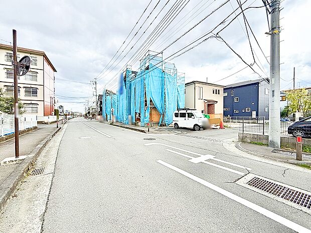 ■前面道路広々