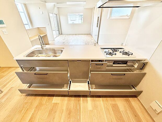 B号棟 ■料理がもっと楽しくなる、快適なキッチン空間