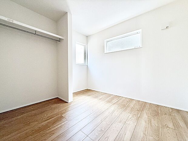 B号棟 ■落ち着いた色合いのお部屋で穏やかな時間を楽しめます